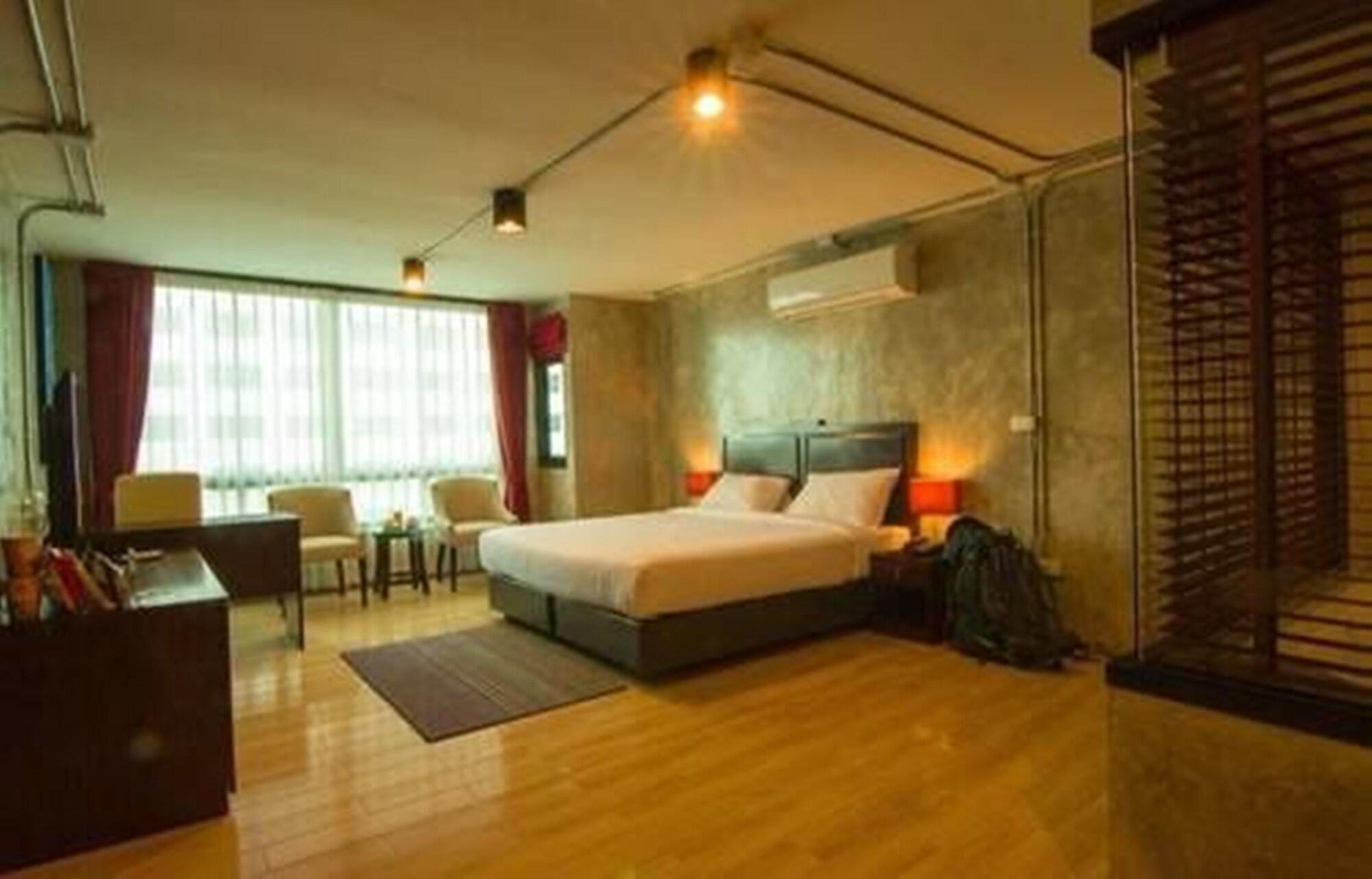 Prestige Chiang Mai Hotel Eksteriør billede