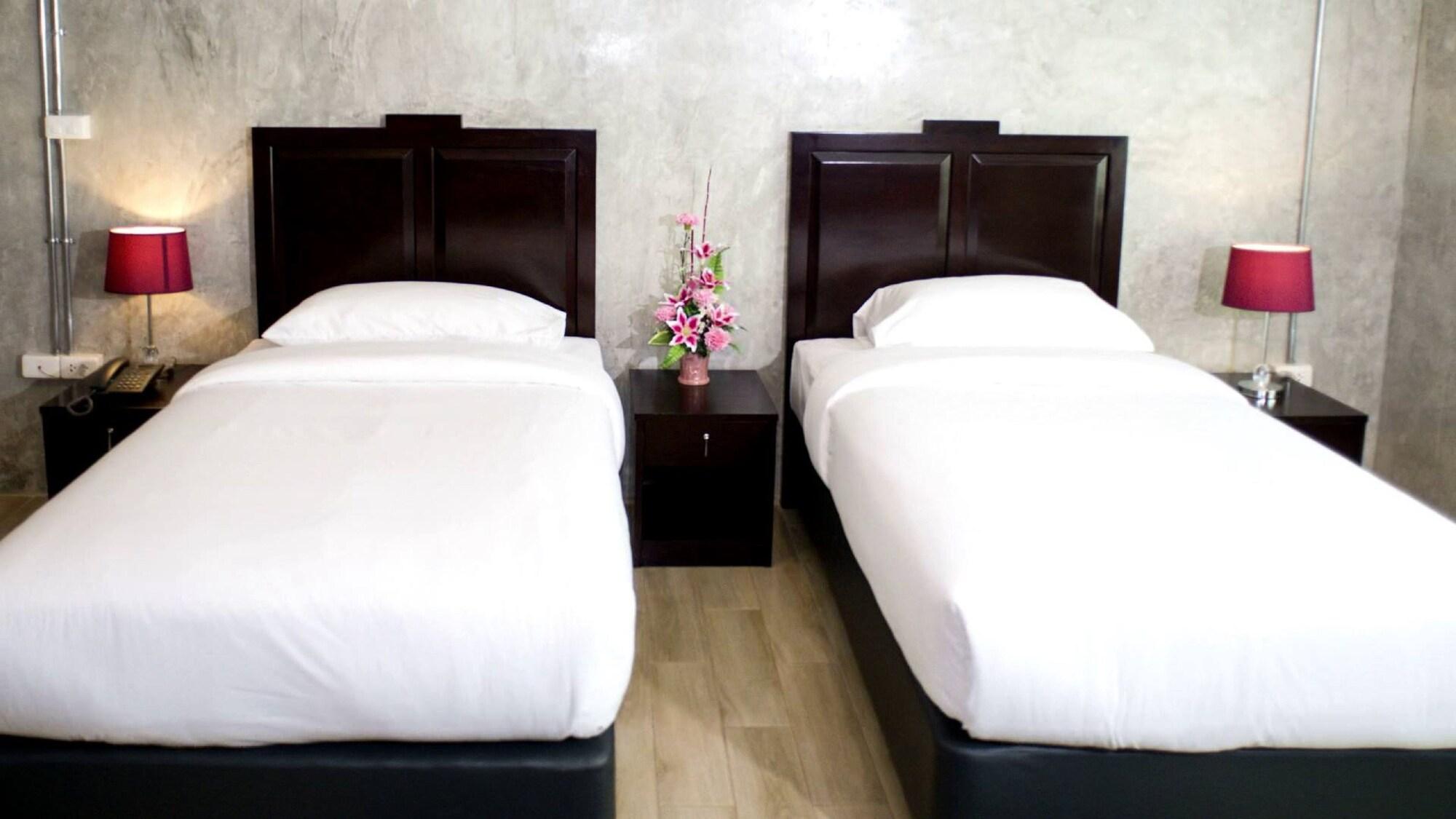 Prestige Chiang Mai Hotel Eksteriør billede