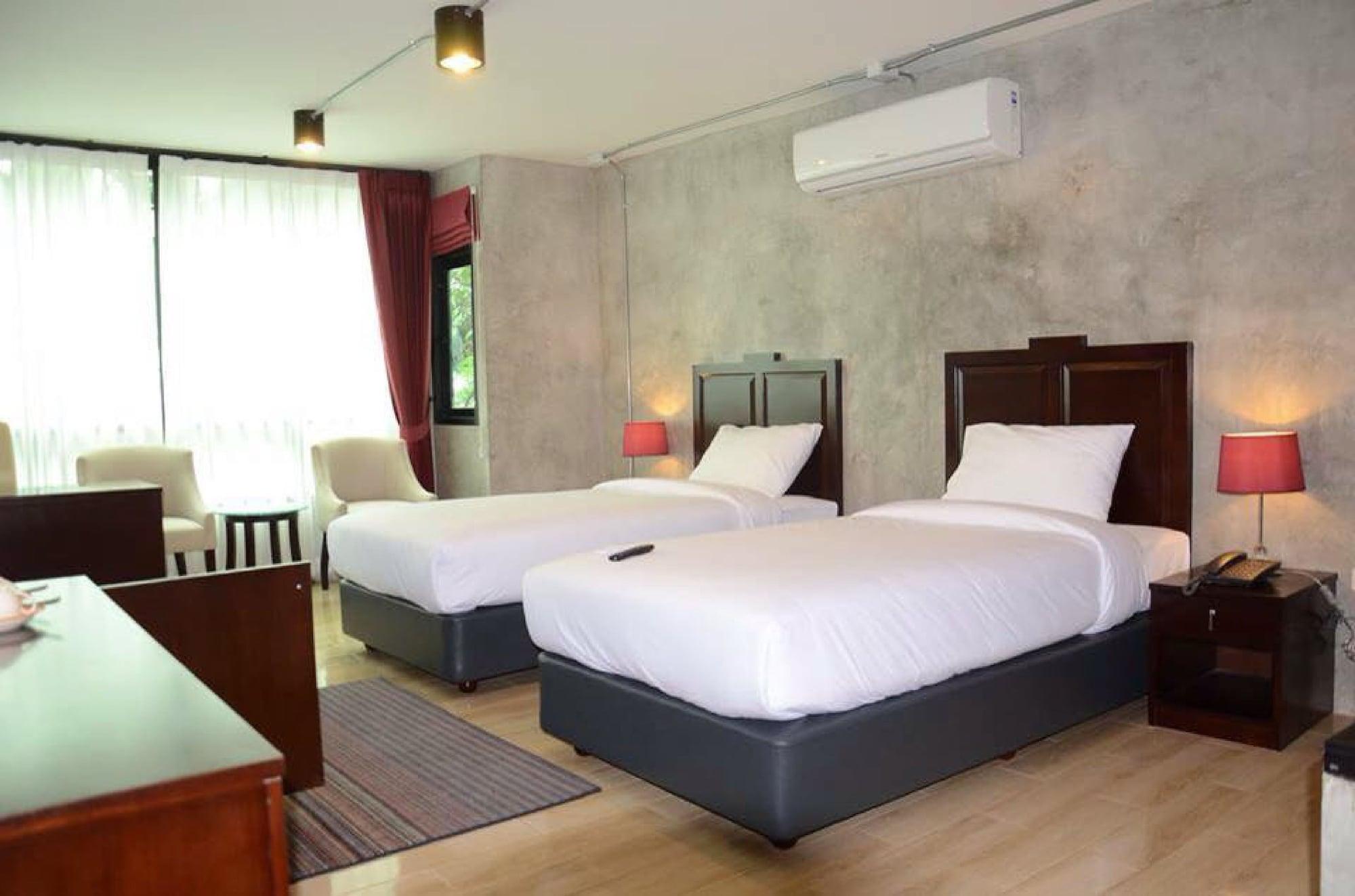 Prestige Chiang Mai Hotel Eksteriør billede