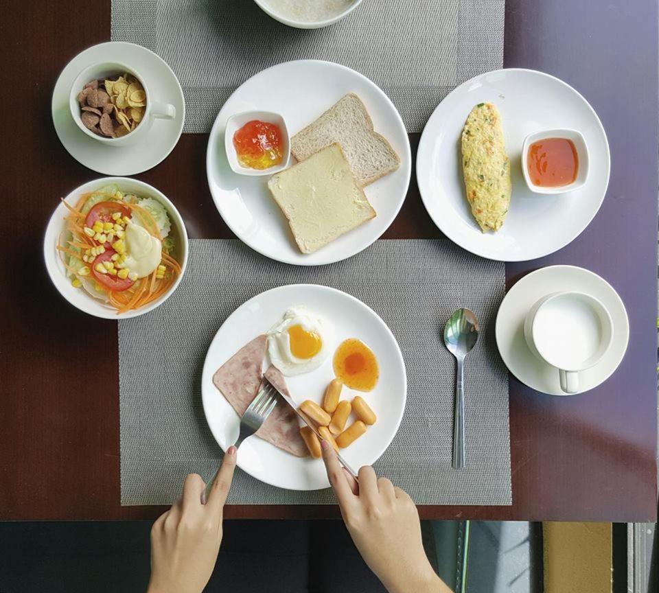 Prestige Chiang Mai Hotel Eksteriør billede